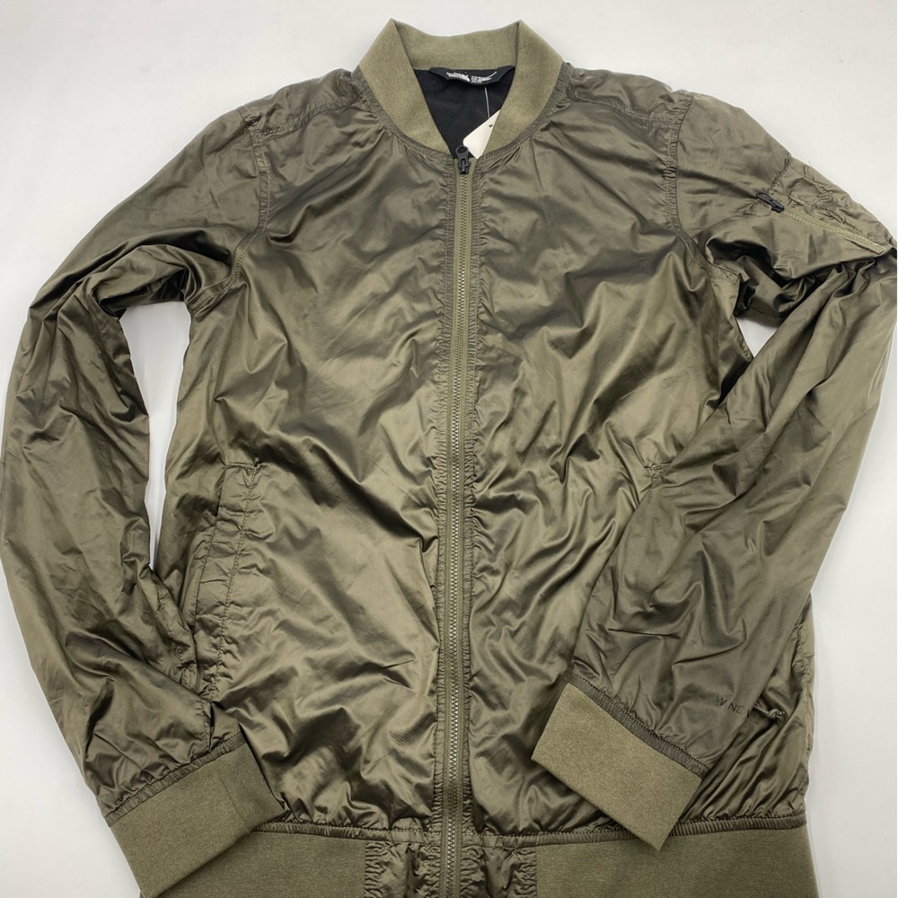 The North Face bomber jacket! Size XS in a deep green